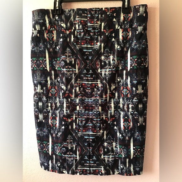 Monroe & Main Skirt~XL ⭐️ - Picture 4 of 8